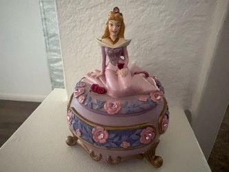 Vintage Disneyland souvenir Sleeping Beauty trinket