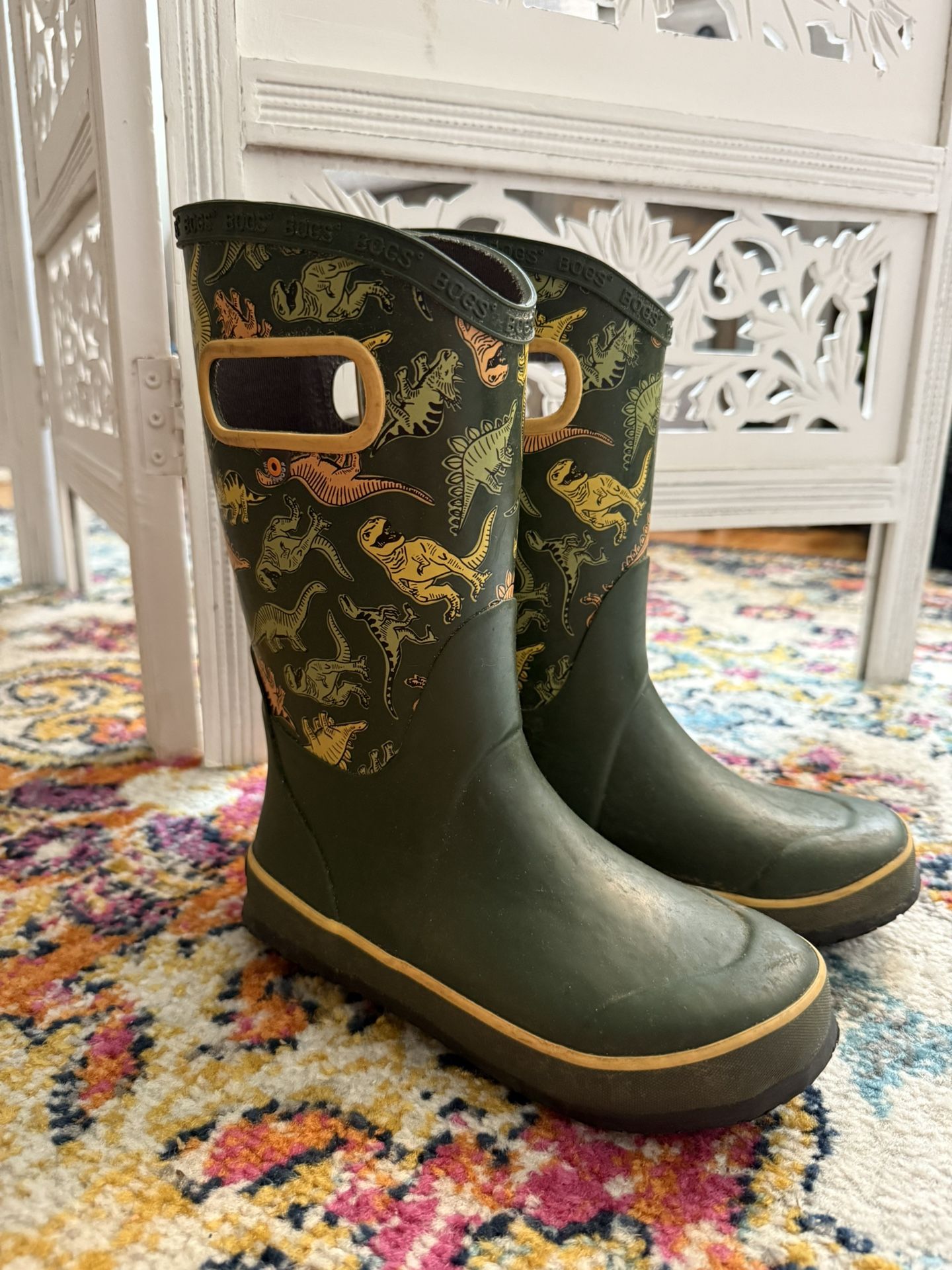 Dinosaur kids rain boots Size 2