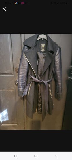 Guess Trench Coat Size Small 