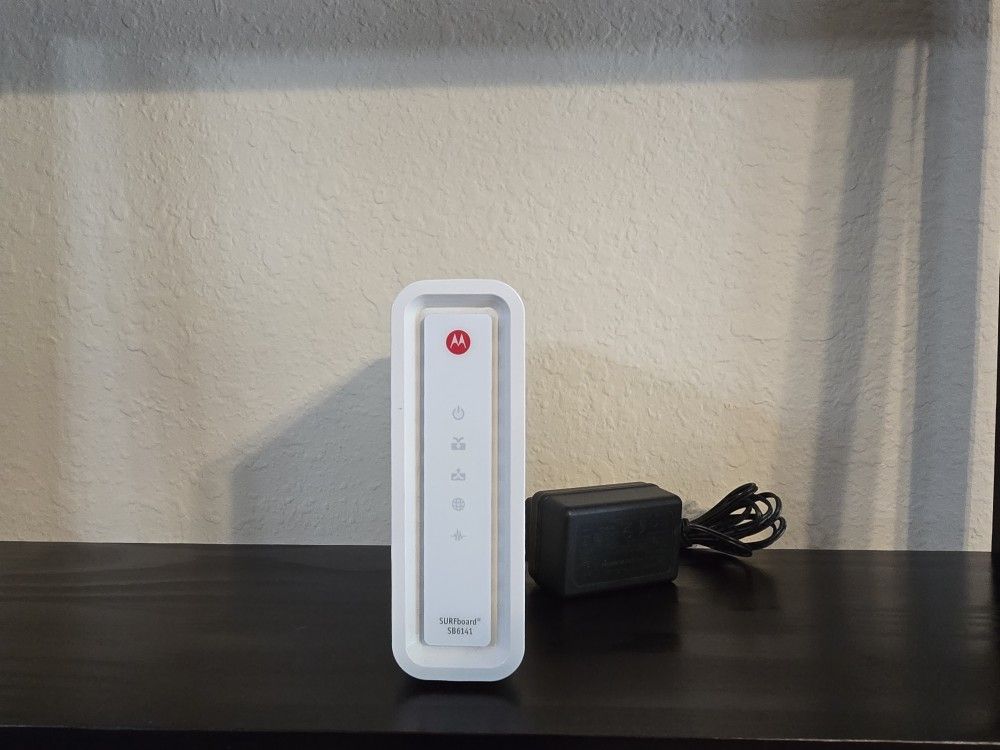 Motorola Surfboard SB6141 Comcast Cable Modem