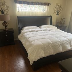 King size Solid Wood  Ashley Bedroom Set