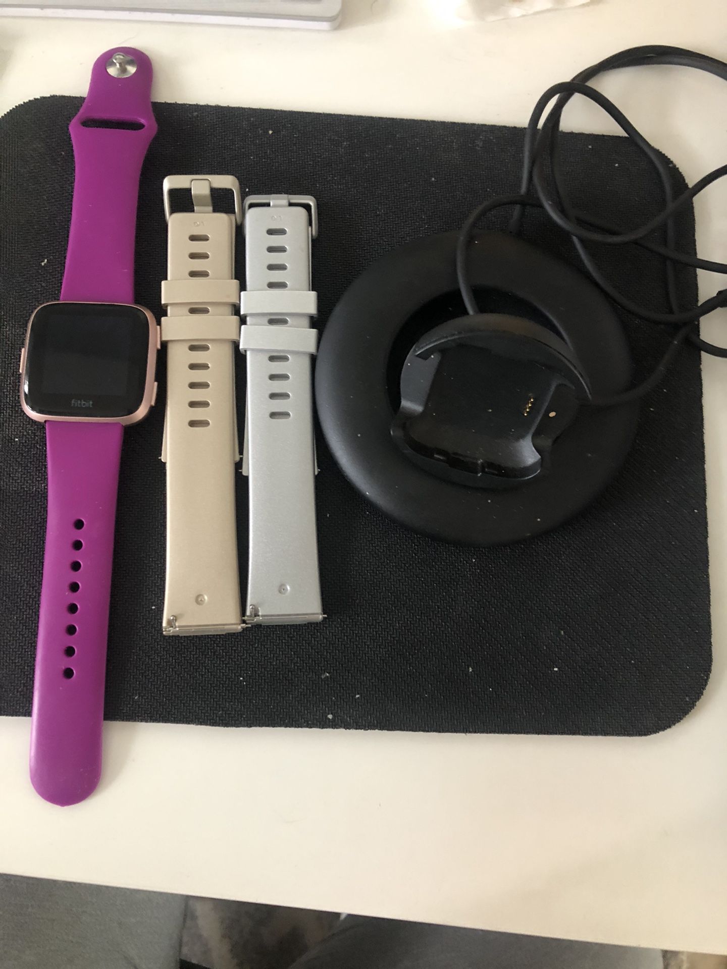 Like new FitBit Versa Special Edition with 3 bands and charger