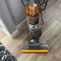 Dyson ball Vacuum 