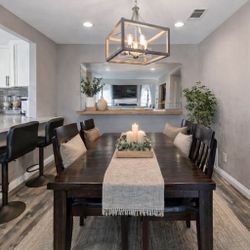 Dinning Table And Bar Stools 