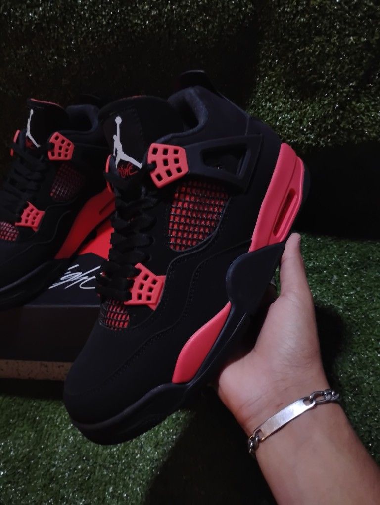 Jordan Retro 4