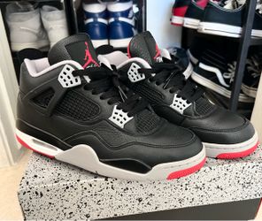 Jordan 4 Bred Reimagined size 10.5 M Like New Comes with Box 190$