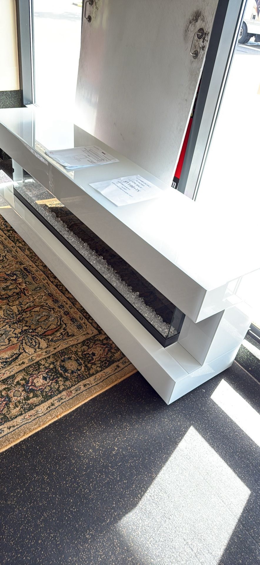 TV STAND( Visualization Only) No Heat