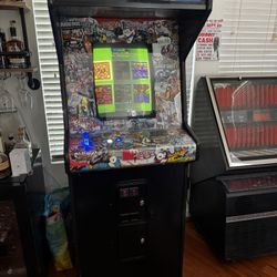 Asteroids Pac-Man arcade machine hundreds of games works good. One player only set up free play offers welcomed.