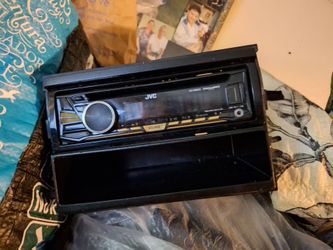 JVC sirusfmx radio car stereo.