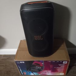 JBL PartyBox club 120