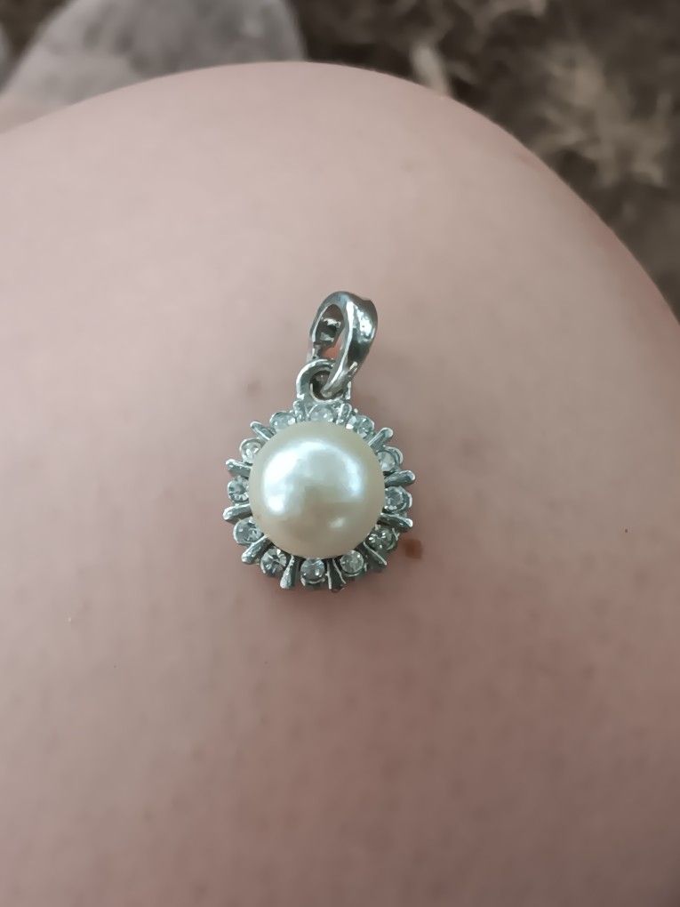 Pearl Diamond Pendant