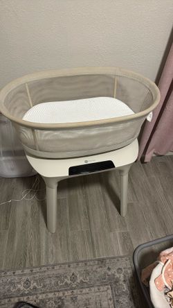 Mamaroo Bassinet
