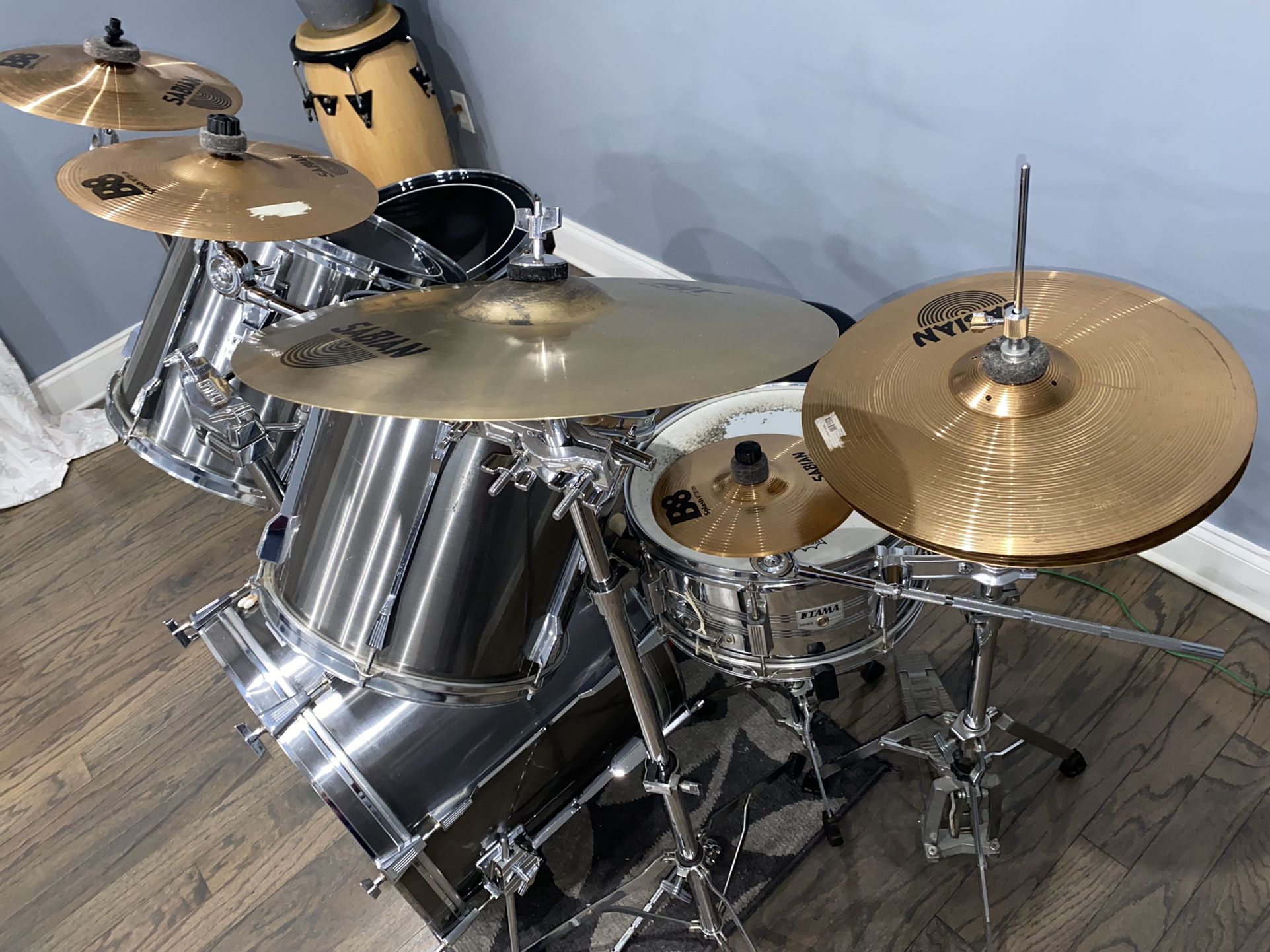Tama Drums Set