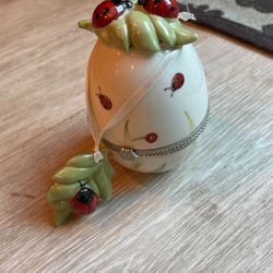 villeroy & boch porcelain labybug trinket box