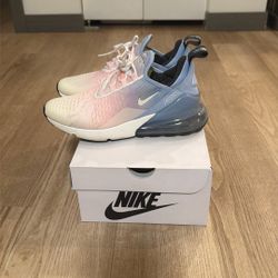 Nike 270s