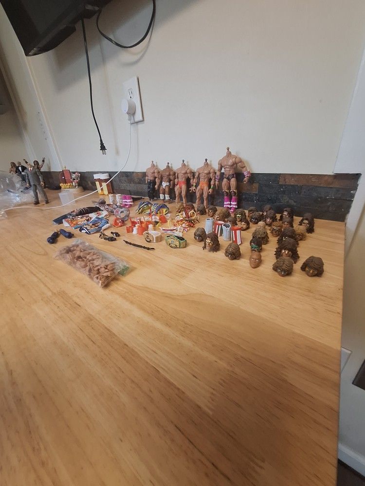 Ultimate Warrior Fooder Lot