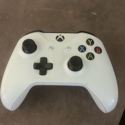 XBOX ONE CONTROLLER