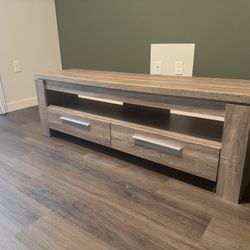 Quality TV Stand With Storage