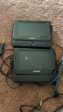 Vehicle DVD player two screens