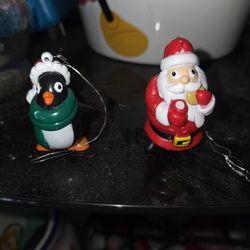 2001 TOPPS Santa Claus & Penguin Ornaments 