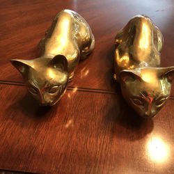 Antique Brass Crouching Cats