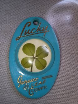 Vintage 1949s calvert Reserve 4 leaf clover key chain