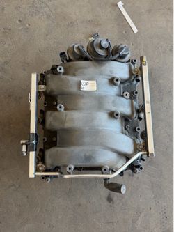 08-11 Mercedes benz 3.0-3.5 intake manifold