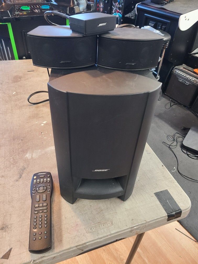 Bose Cenemate theater system excellent condition NOT BLUETOOTH pick up only ITS AVAILABLE PRICE IS FIRM 