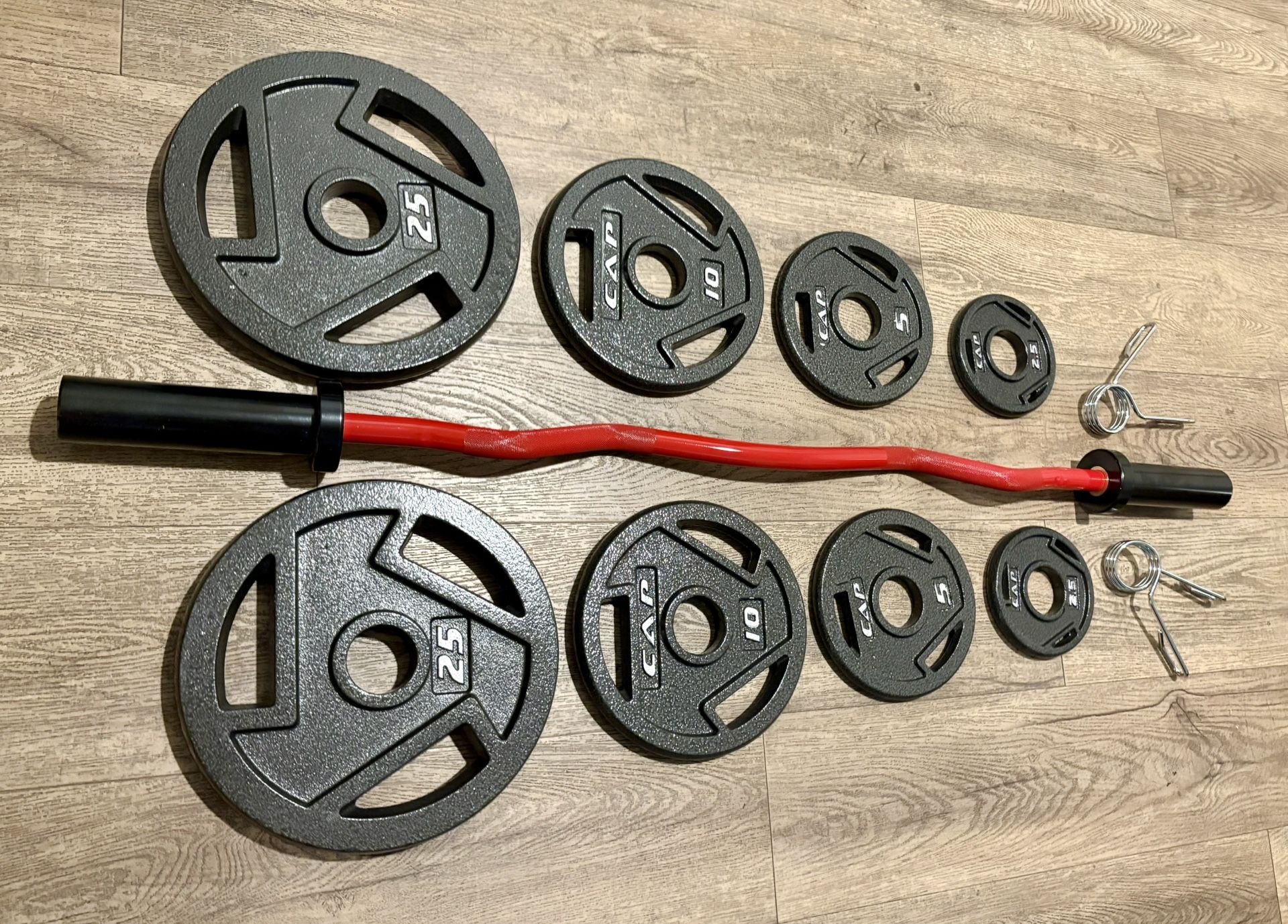 NEW Olympic Black Curl Bar With Pairs From 5s To 25s [total: 105 lbs)