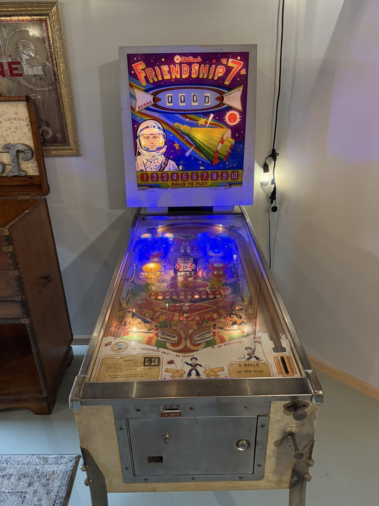 Pinball Machine Original Friendship 7 Model
