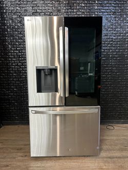 LG INSTA VIEW REFRIGERATOR w/WARRANTY! R3171A