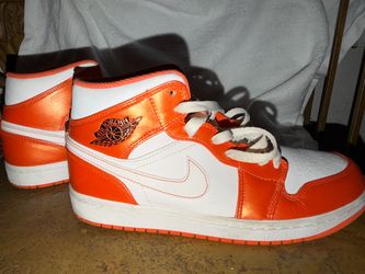 Air Force 1 metallic orange and white cremecickles