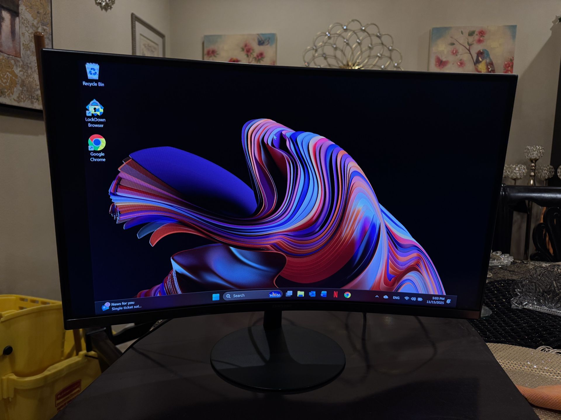 Samsung 27in Curved Monitor