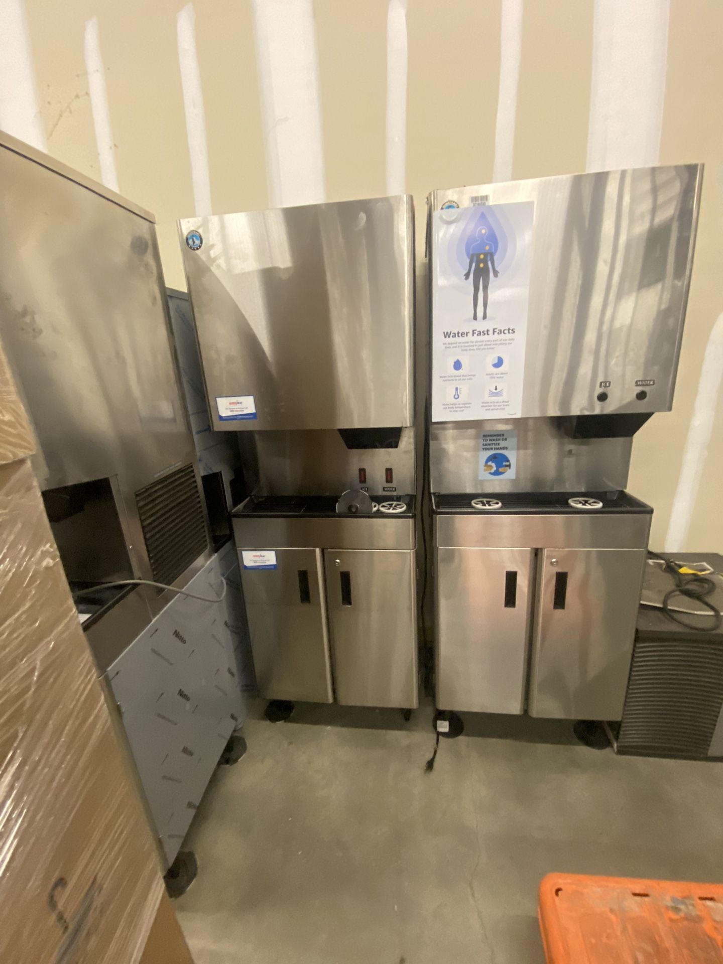 Ice Machine And Water Dispenser 620lb Per Day