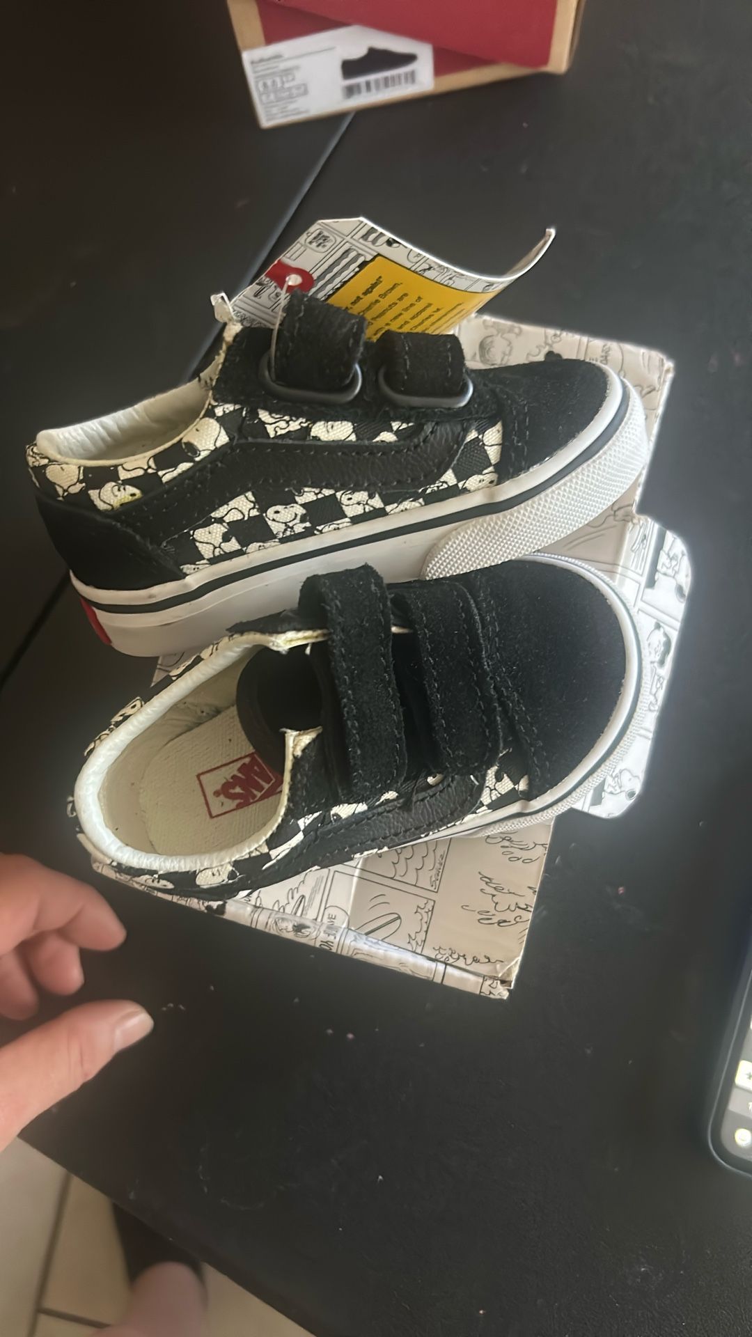SNOOPY Vans Old Skool V Size 4.5T