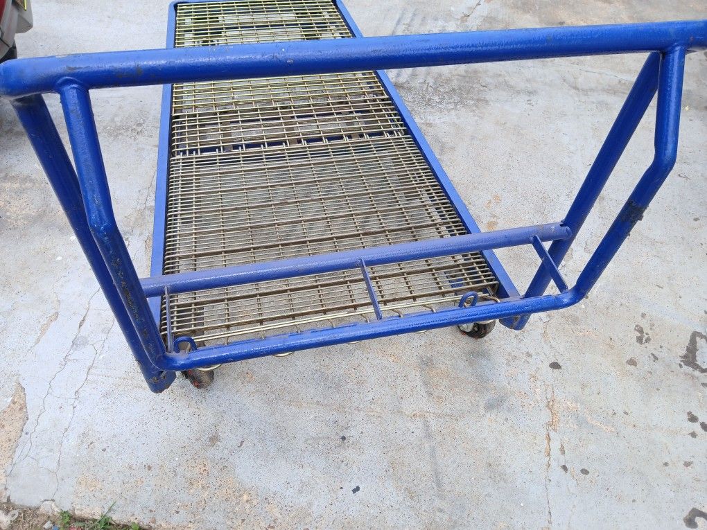 Big rolling cart heavy duty but rolls easily and smooth perfect for plants 64" long 32"w 9" tall 1l%120