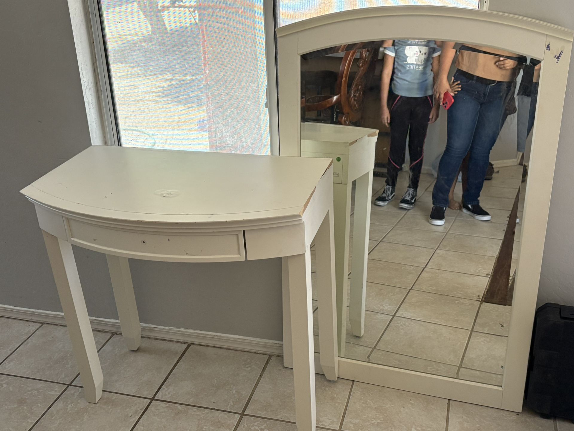 White Desk And Mirror