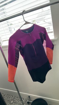 Roxy wetsuit size 6