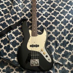 “No Name” Electric Bass Guitar