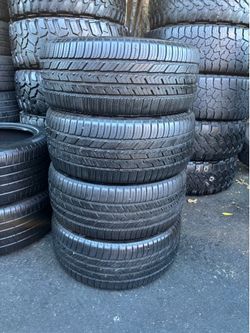 Tengo 4 llantas en buenas condiciones marca BRIDGESTONE 245/45R18 instaladas y balanceadas por el mismo precio  $280
