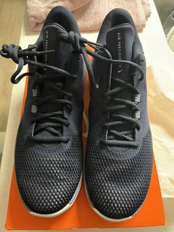 Basketball Shoes 40 Bucks Brand New 