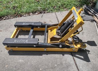 ATV/Motorcycle Hydraulic 1500 Pound Pump Jack Stand