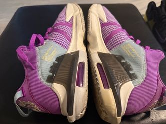 Nike LeBron Witness VII Basketball Sneakers