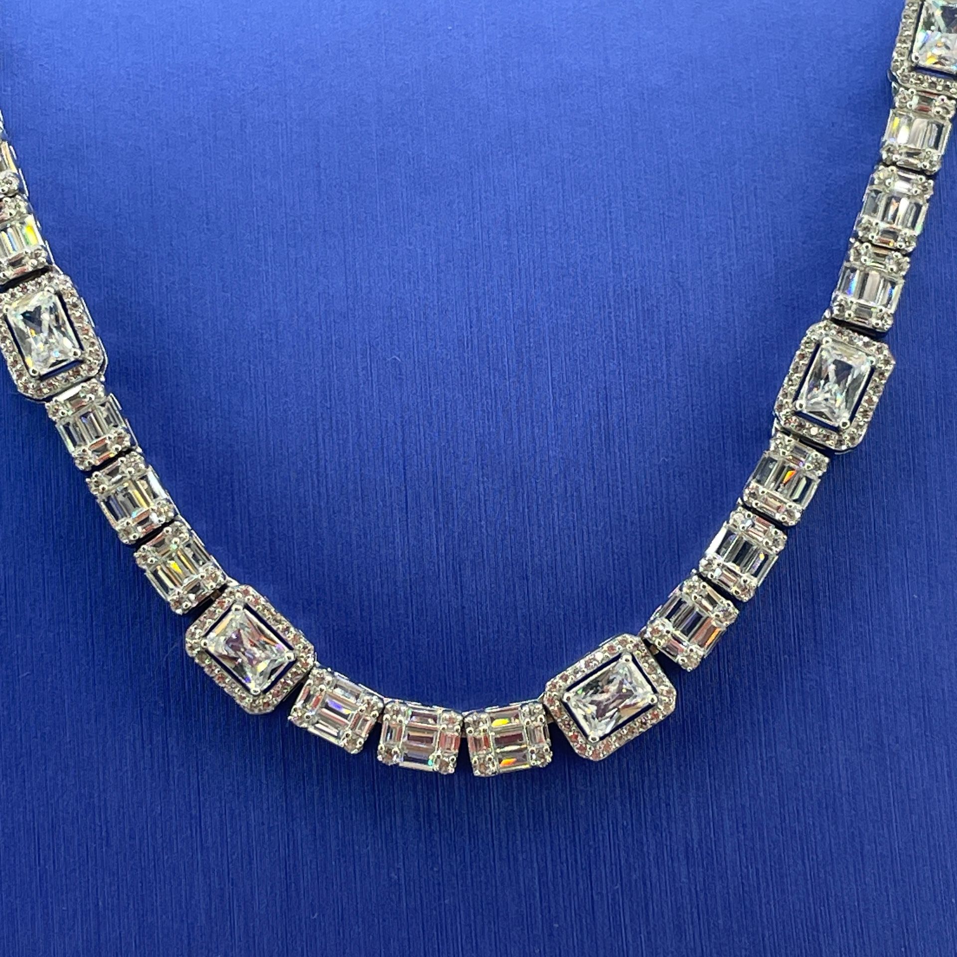 925 Sterling Silver CZ 20” Rectangle Necklace 43.54g 7.6mm 205394/3