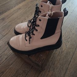 Girls Boots