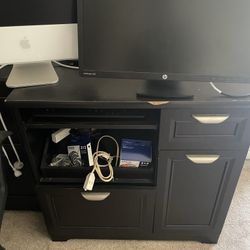 Desk & Filing Cabinet
