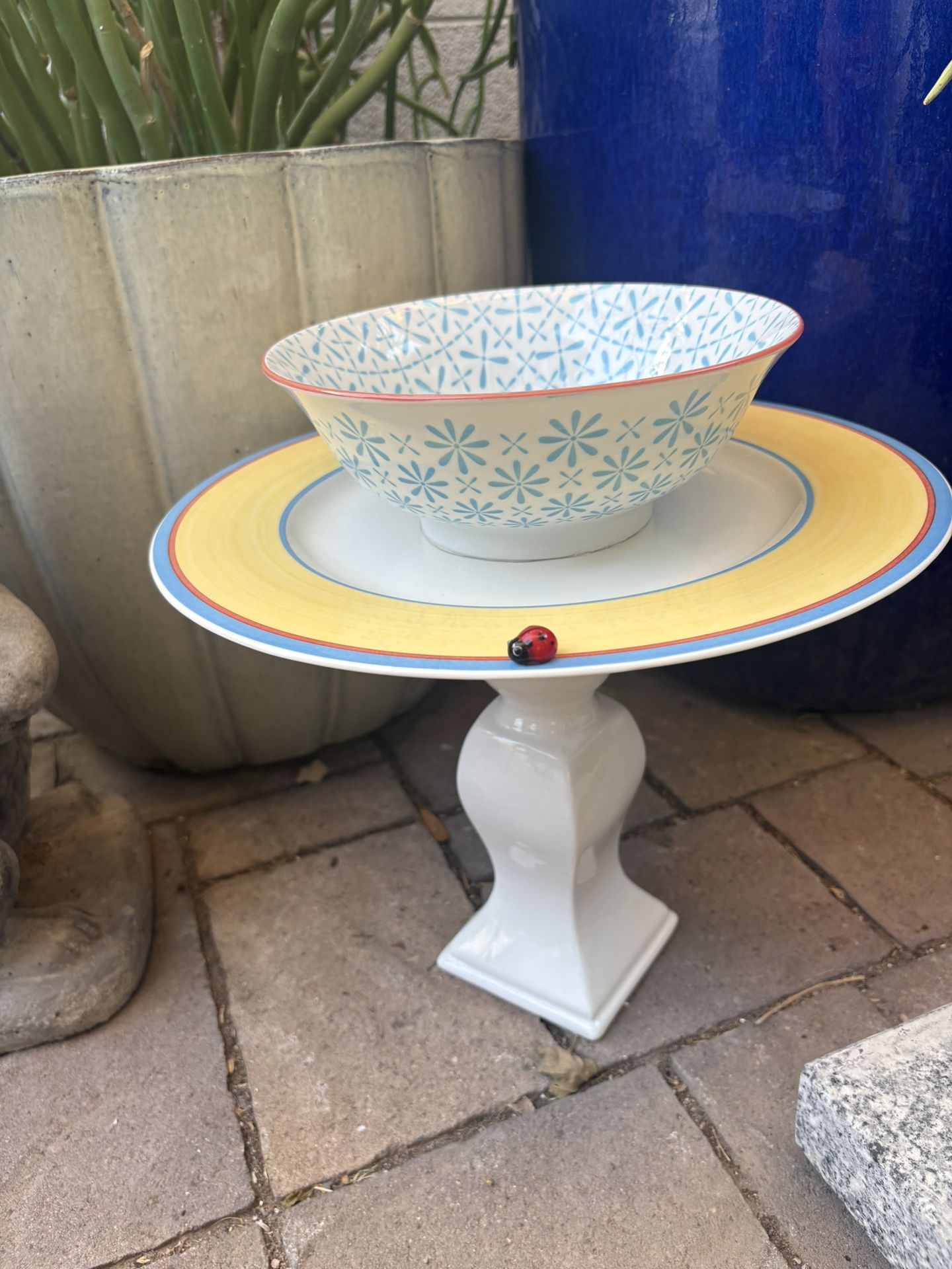 14 Inch Bee/Butterfly/Birdbath With Ladybug