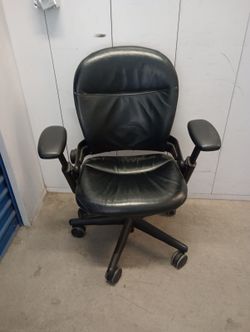 Steelcase Leap v1 leather in good conditions