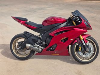 14 Yamaha R6