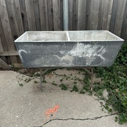 Vintage Concrete Laundry Sink With Stand